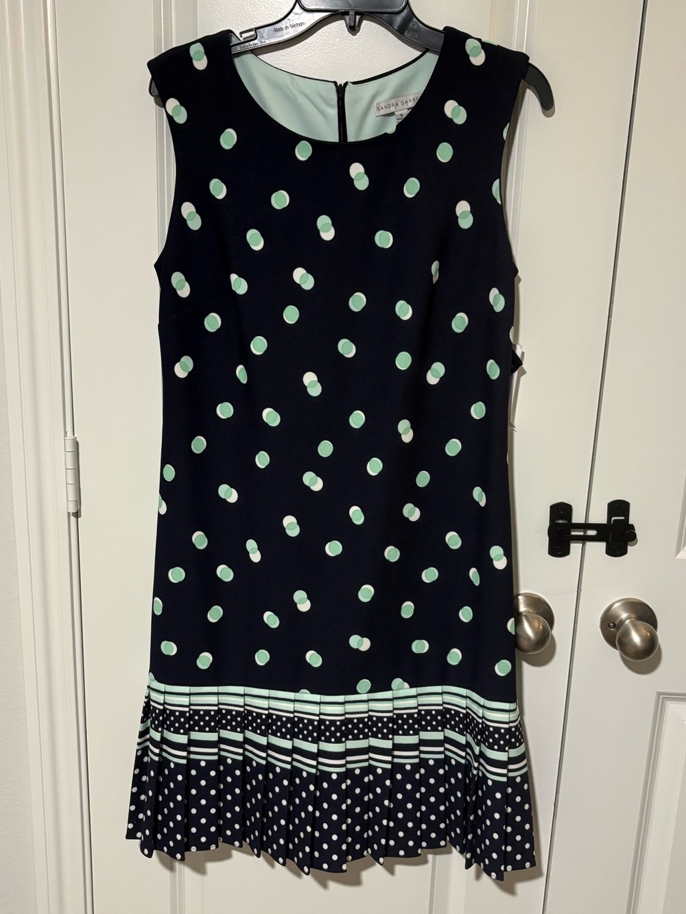 NWT Sandra Darren Navy Polka Dot Sleeveless Dress Size 8